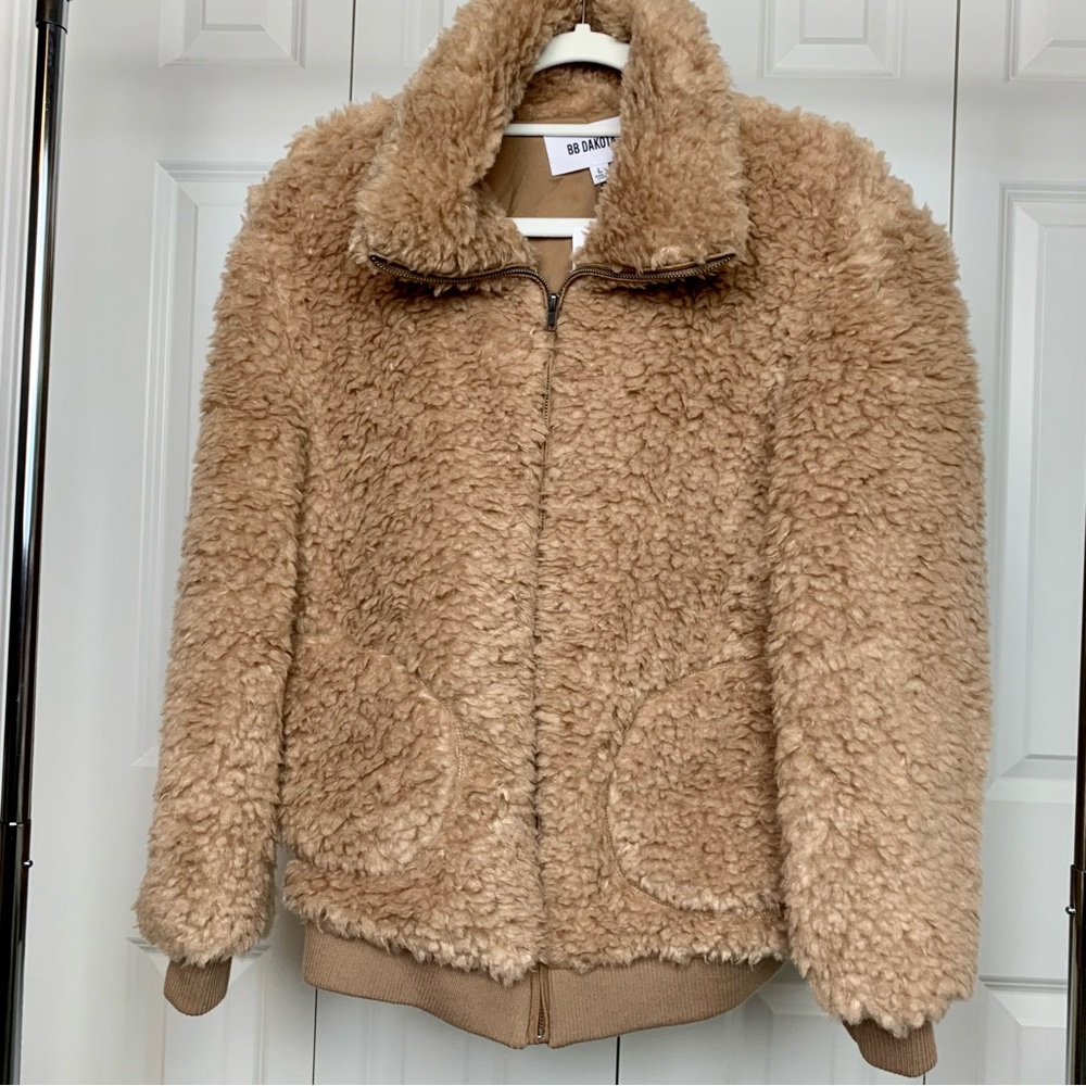 NWT BB DAKOTA Carmel Teddy Jacket